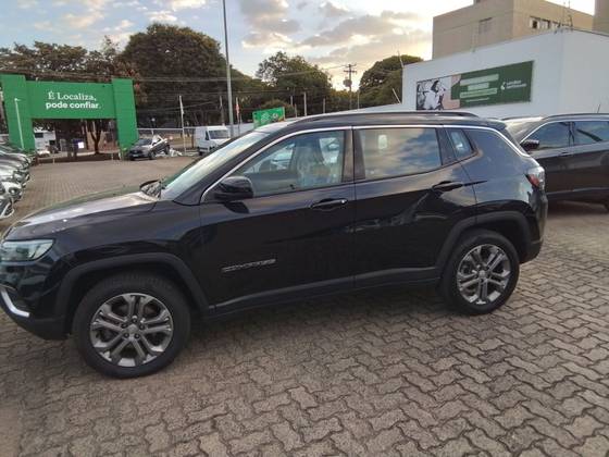 JEEP COMPASS 2.0 TD350 TURBO DIESEL LONGITUDE AT9 JEEP COMPASS 2.0 TD350 TURBO DIESEL LONGITUDE AT9
